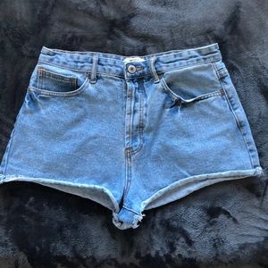 Cut-off Style Denim Shorts